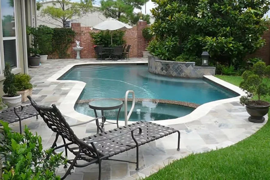 custom built pools