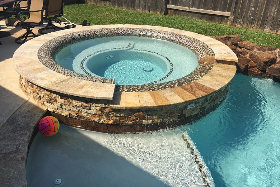 custom hot tub builders
